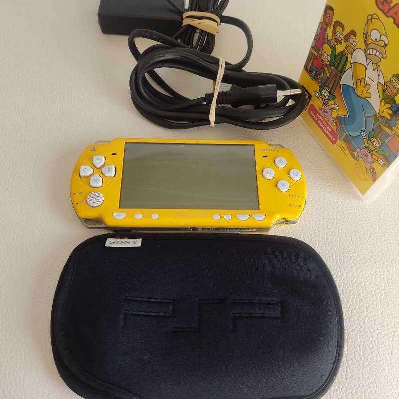 Sony Psp 2000 The Simpsons Limited Edition Console