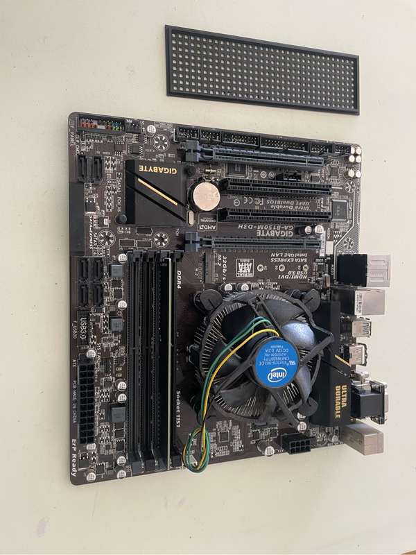 Intel Core i5 6400 Combo**Gigabyte B150M Motherboard**4GB Ram**