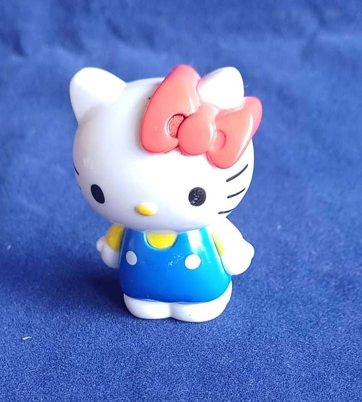 Blue box hello kitty