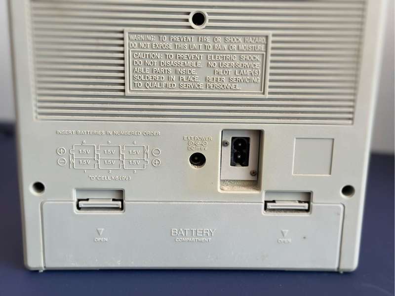 Vintage Boombox SILVER Model No. RT425
