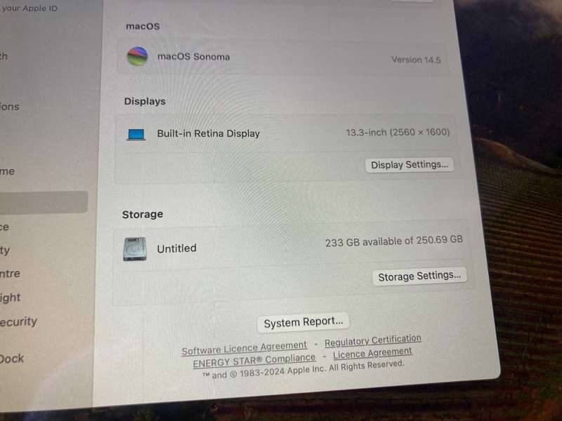 2020 Apple macbook Air 13-inch Retina Display Rose Gold i3 8GB RAM 256GB SSD Storage