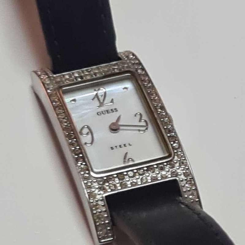 Guess Steel quatz woman's watch