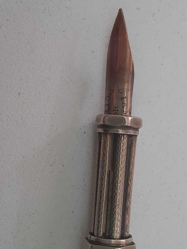 Vintage Diamond no 2 pointed with pencil