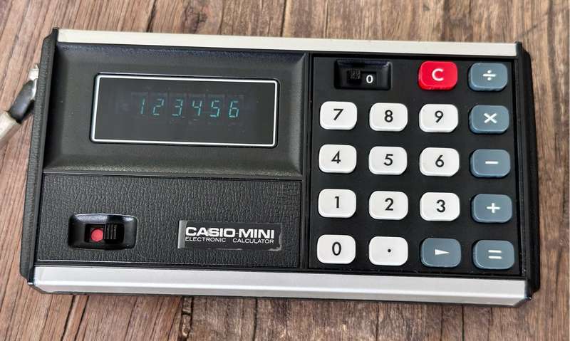 CASIO-MINI Electronic Calculator circa 1970s