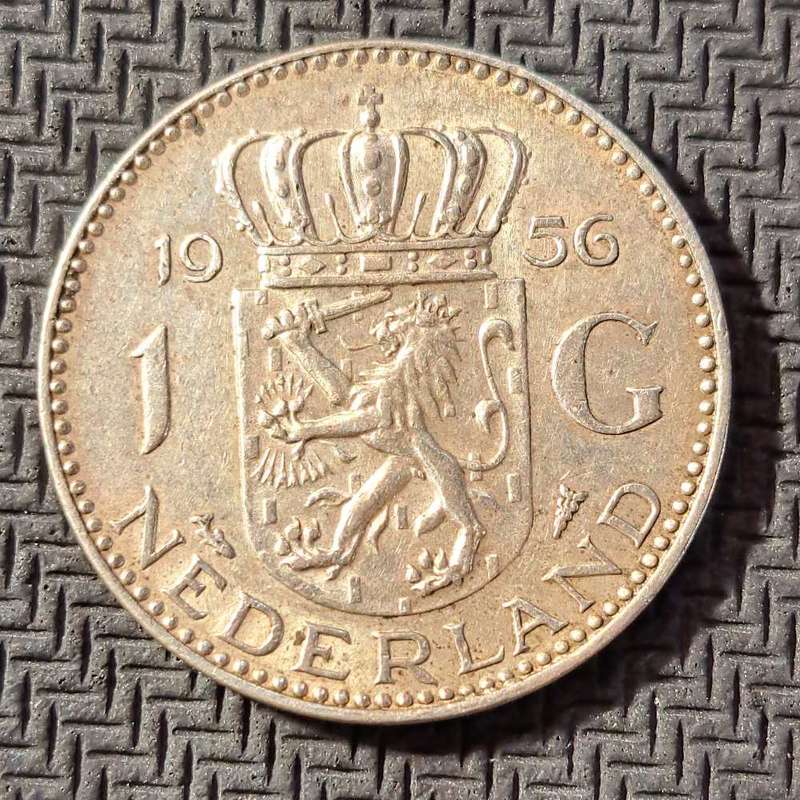 Silver coins, Netherlands, 1 Gulden x 5. One bid takes all
