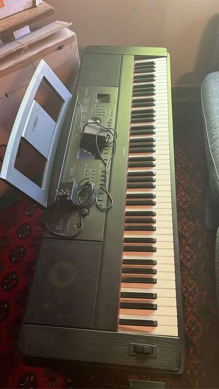 Yamaha DGX-660 Digital Piano