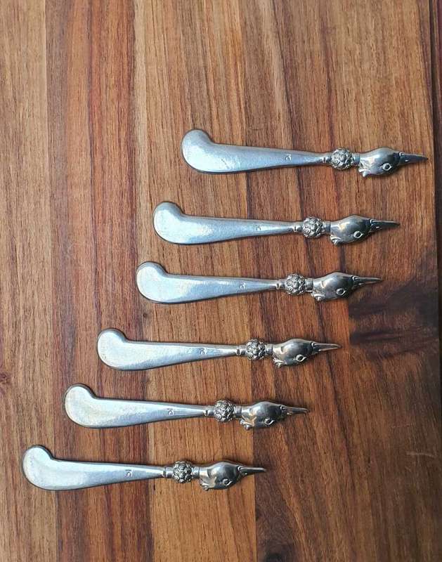 6 × Jenna Clifford Duck style 950 butter knifes