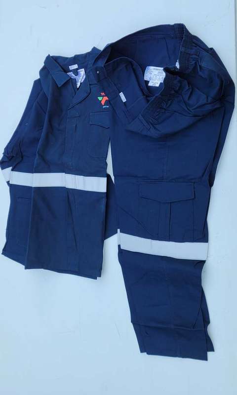 2-Piece TRANSNET Work-Suit. 58/147 Chest, 54/137 Waist (Bid Per Piece)