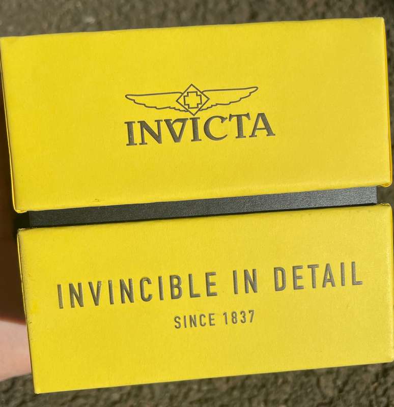 Invicta Men's Professional Daytona Speedway Silver / White Oyster Limited Edition Chronograph Watch