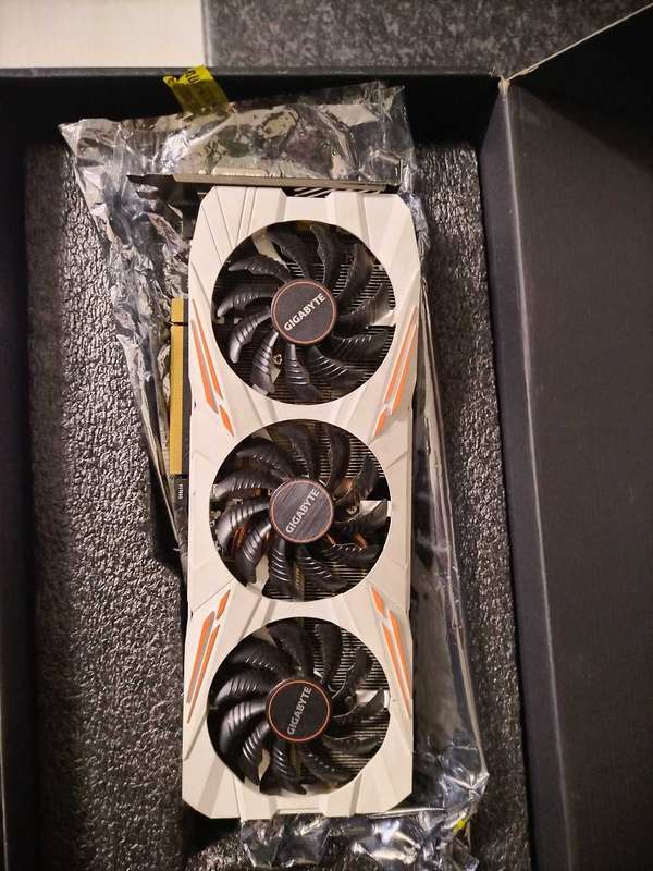 Nvidia GeForce GTX 1080 tI 11GB PLEASE READ DESCRIPTION