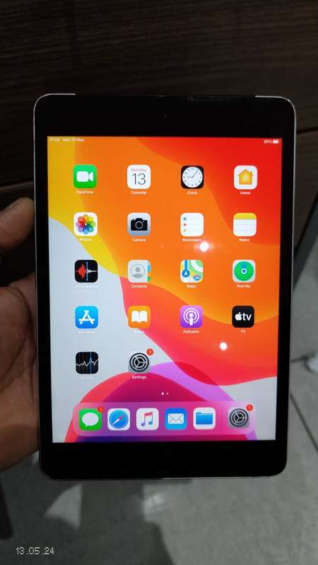 Apple iPad mini 4 16GB cellular + wifi Space grey A1550(Pre Owned)