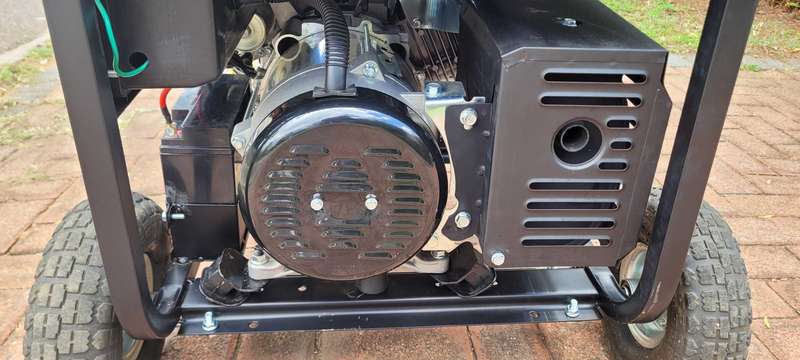 Mac Afric Almost-New Quick-Start Petrol Generator (WH6500E)