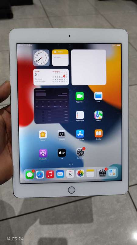 Apple iPad Air 2 32GB WiFi only Silver (Pre Owned)