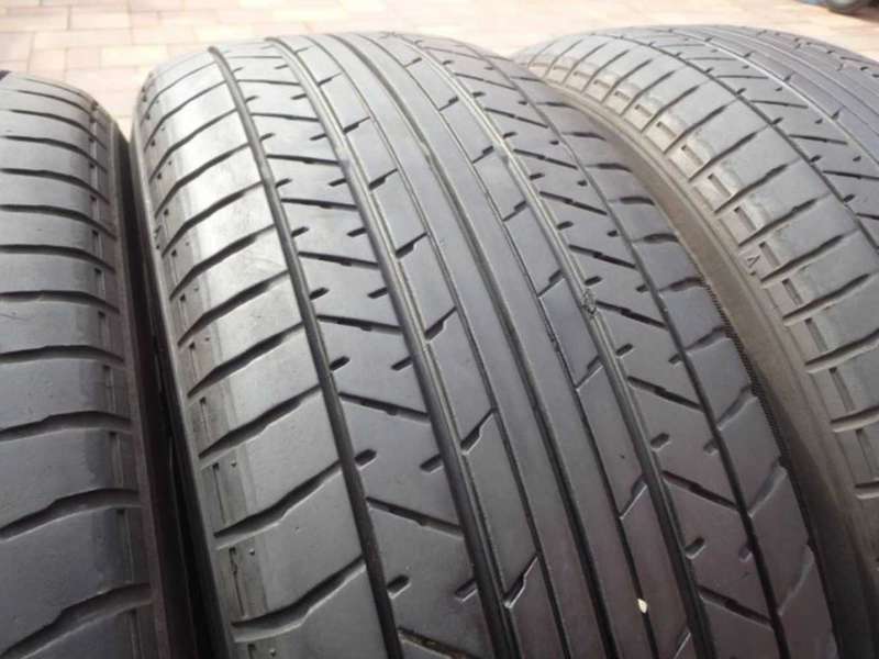 Available 4 pcs 215/60/17 #Yokohama used