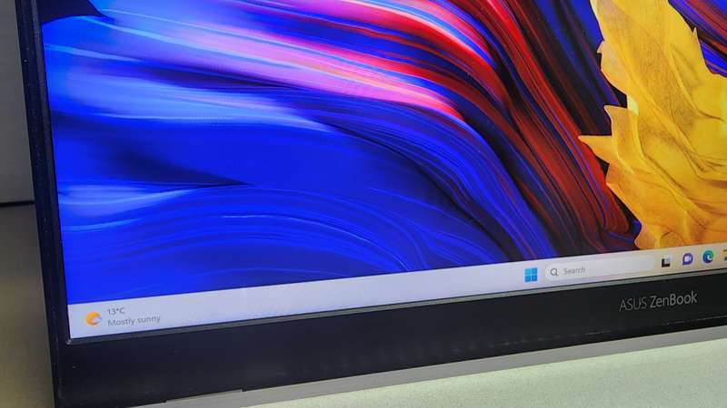 Asus Zenbook 14 UX425E (Silver, i7 11th Gen, 512GB SSD, 16GB RAM) - REFURBISHED