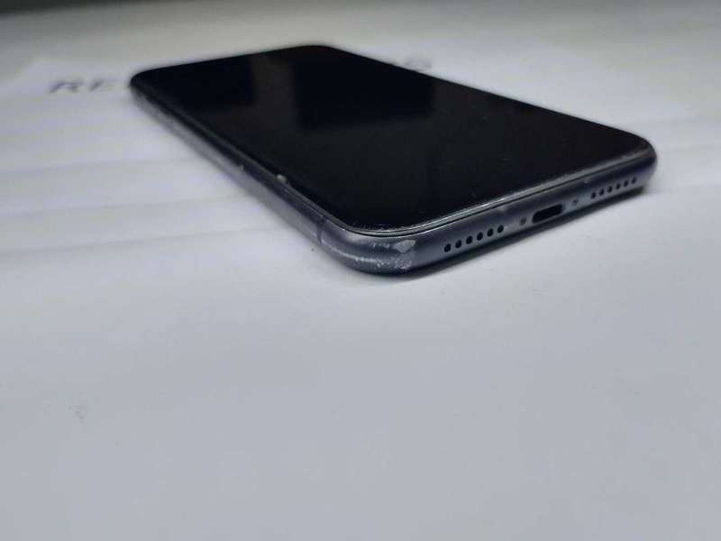 IPhone 11 64gig