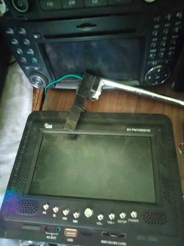 LOT CAR RADIOS