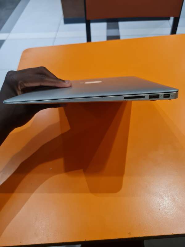 MacBook