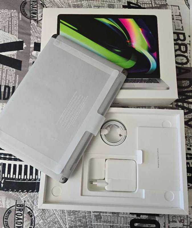 Apple Macbook Pro 13 inch M2 Chip