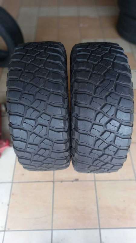 285/70/17(2) BF GOODRICH MUD TERRAIN. PRICE BELOW IS PER TYRE
