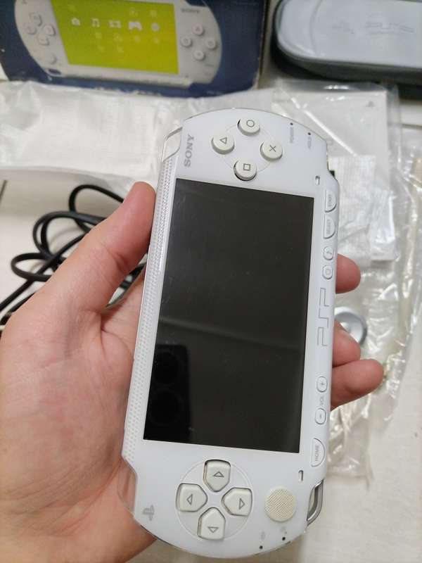 Sony Psp 1000 GIGA PACK Ceramic white Rare