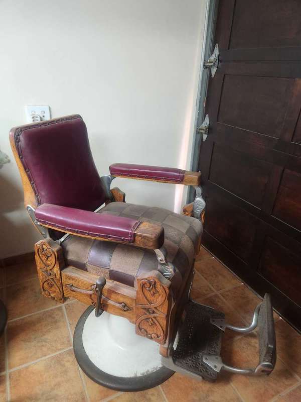 Late 1800 koch barber chair