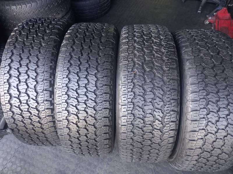 255/60/20 Goodyear Wranglar AT. 80% life