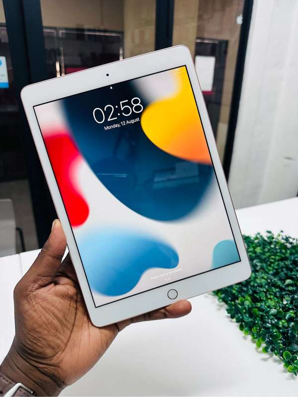 Apple iPad (8th Generation ) 32GB Wifi Available