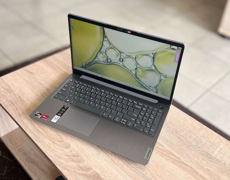 Lenovo AMD Ryzen Gaming Laptop 8GB RAM 512GB SSD