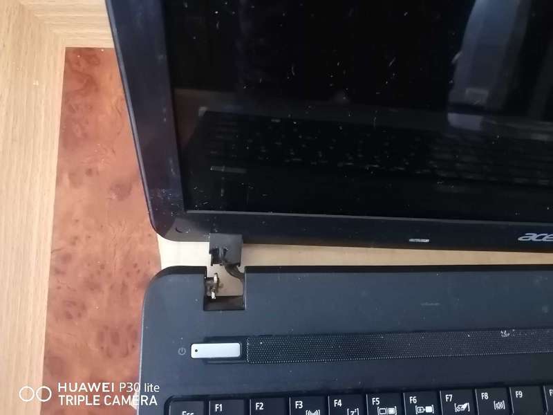 ACER ASPIRE E1-571