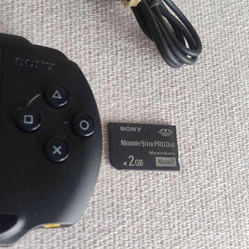 Sony Psp console With Memory card and charger