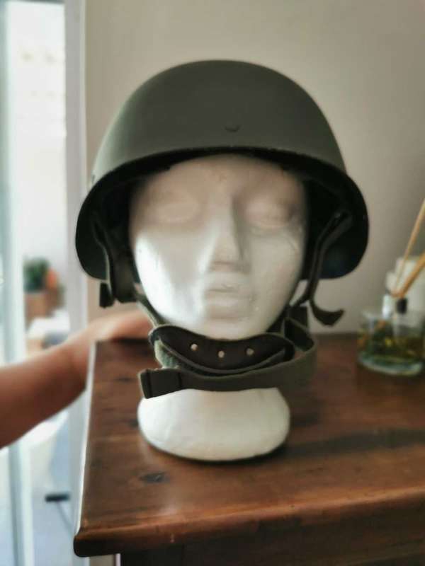 French F1 paratrooper helmet
