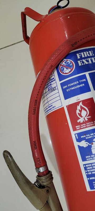9Kg Solid Brass-Capped Vintage Full Fire Extinguisher   (Next Service 5/2000)