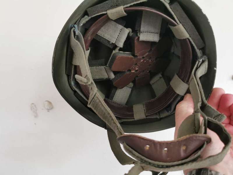 French F1 paratrooper helmet