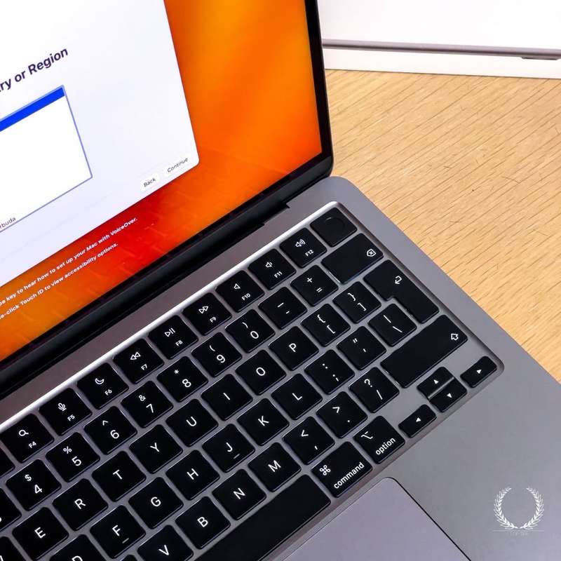 MacBook Air M2