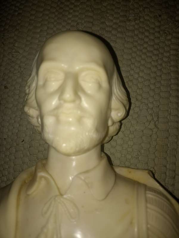 Shakespeare Bisque