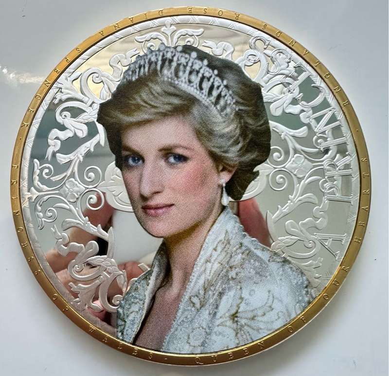 TOP XXXL GIANT 100mm MEDAL - DIANA - A PRINCESS -  SEALED WITH CERTIFICATE