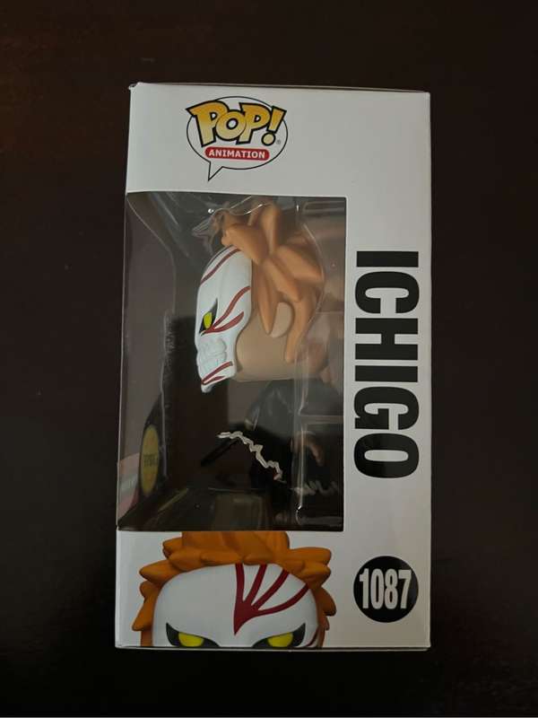 Funko Pop! Bleach - Ichigo Bankai (Chase) AAA ANIME EXCLUSIVE