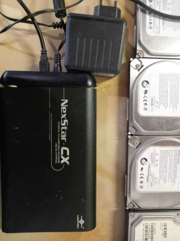 External Hard drive enclosure plus 5 hard drdrives
