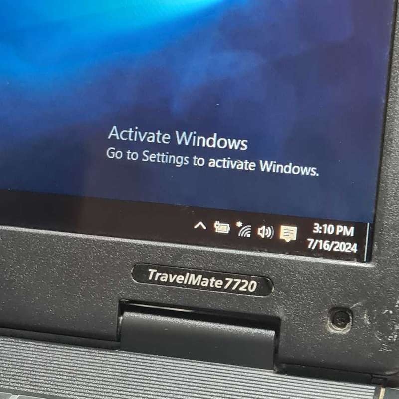 Intel 4GB/500GB Core 2 Duo Mobile T7100 Acer Travel Mate 7720 laptop (Read)