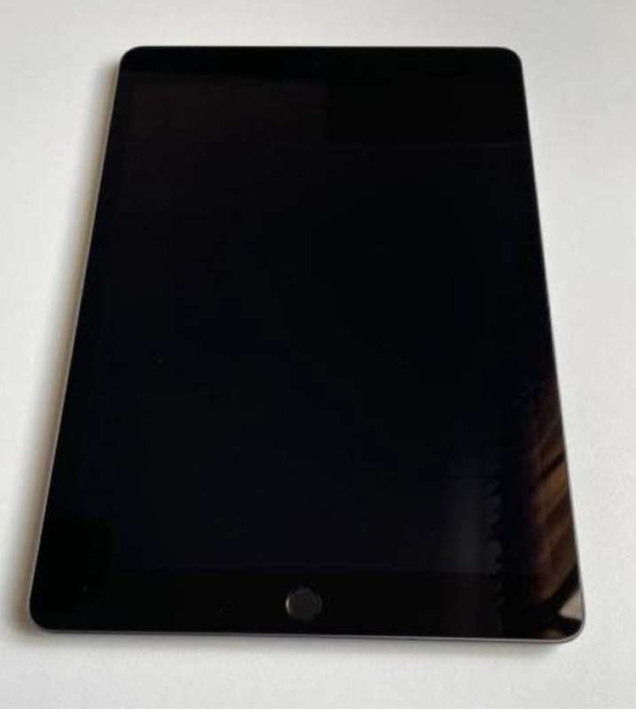 iPad 4th Gen - 64GB -Retina Display - Great Condition - Free Cover Case