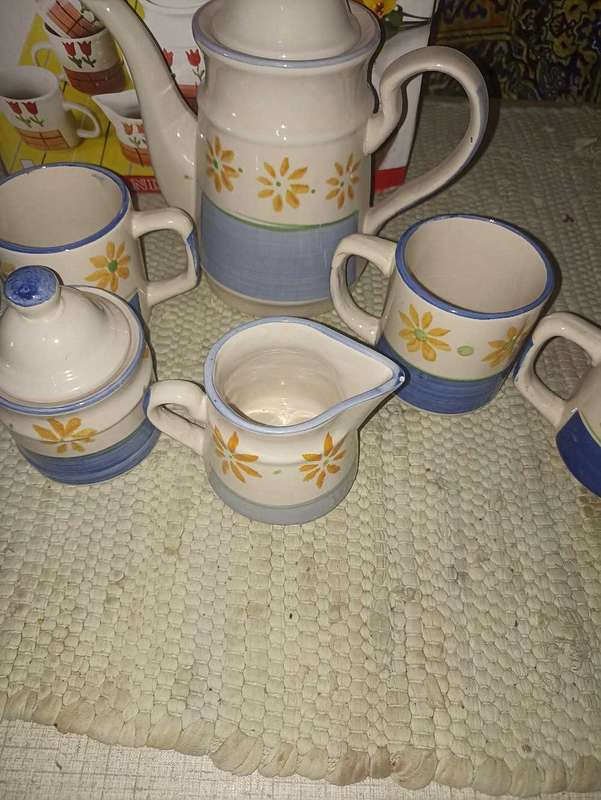 Hand painted tea Set 11 piece