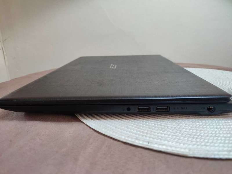 ACER CORE I5 , 7TH GEN,  1 TB LAPTOP