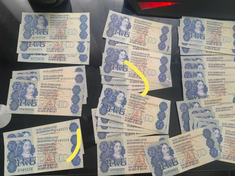 R2 Notes (joblot)