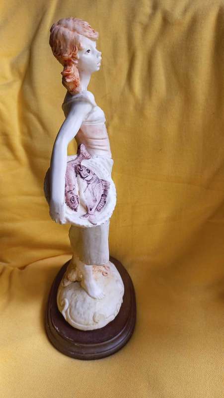 Vintage statue / sculpture of young girl holding a basket of fish - Simonelli  ?
