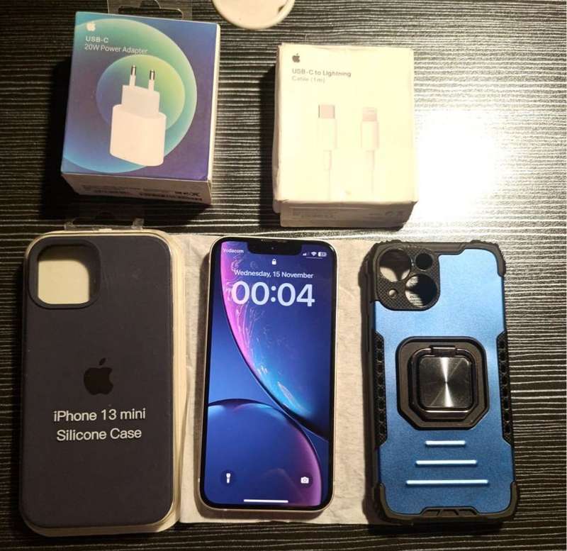 iPhone 13 mini