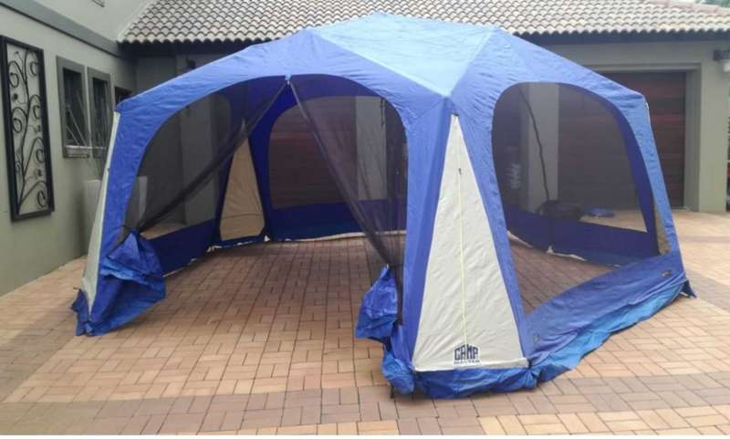 Campmaster pentagon screenhouse
