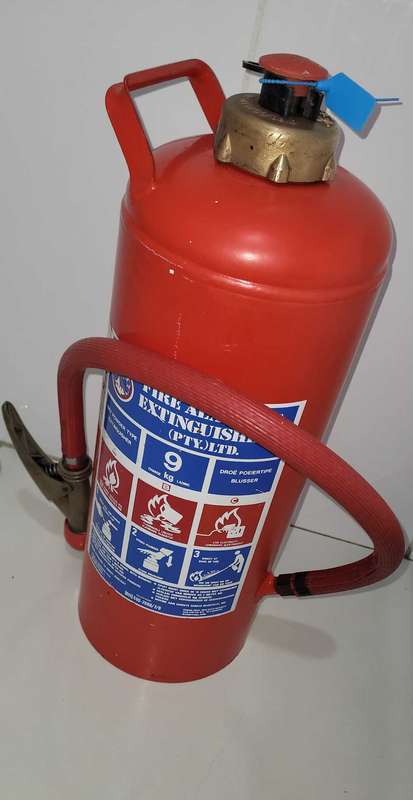 9Kg Solid Brass-Capped Vintage Full Fire Extinguisher   (Next Service 5/2000)