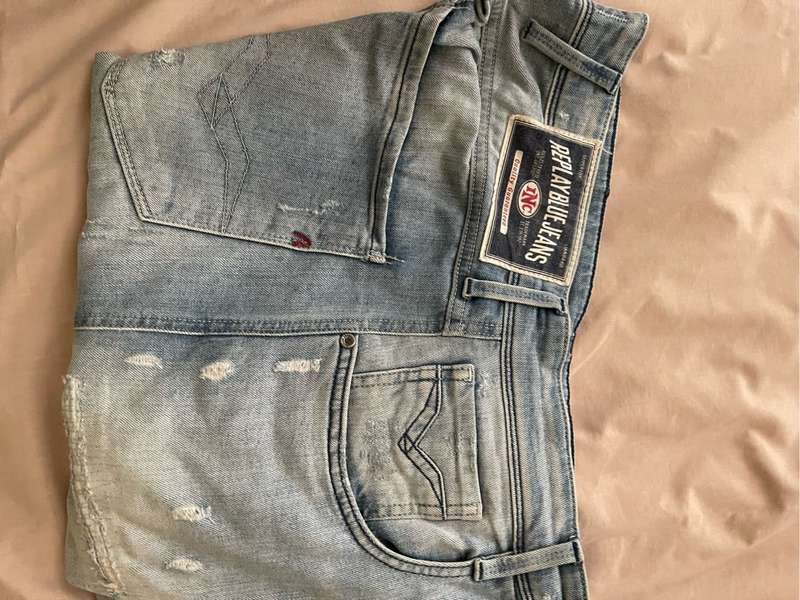 Replay light blue jeans medium size 31 anbass great condition