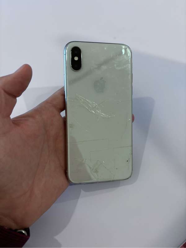 iPhone X 256gb ***Screen Cracked